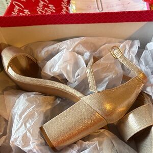 Elegant Gold Women's Heels Sz 7.5